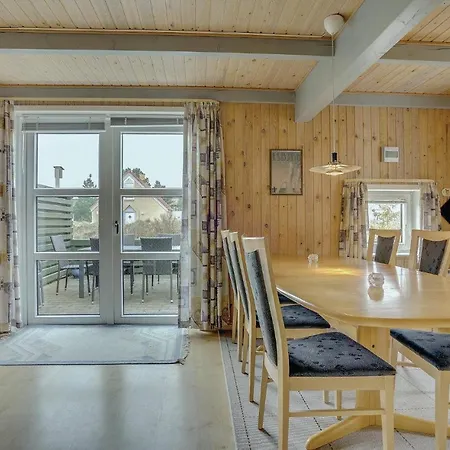 Stunning In W/ Sauna And 4 Bedrooms * בלבאנד